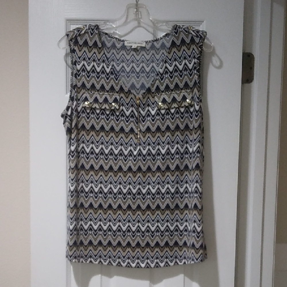 Chevron Patterned Sleeveless Top